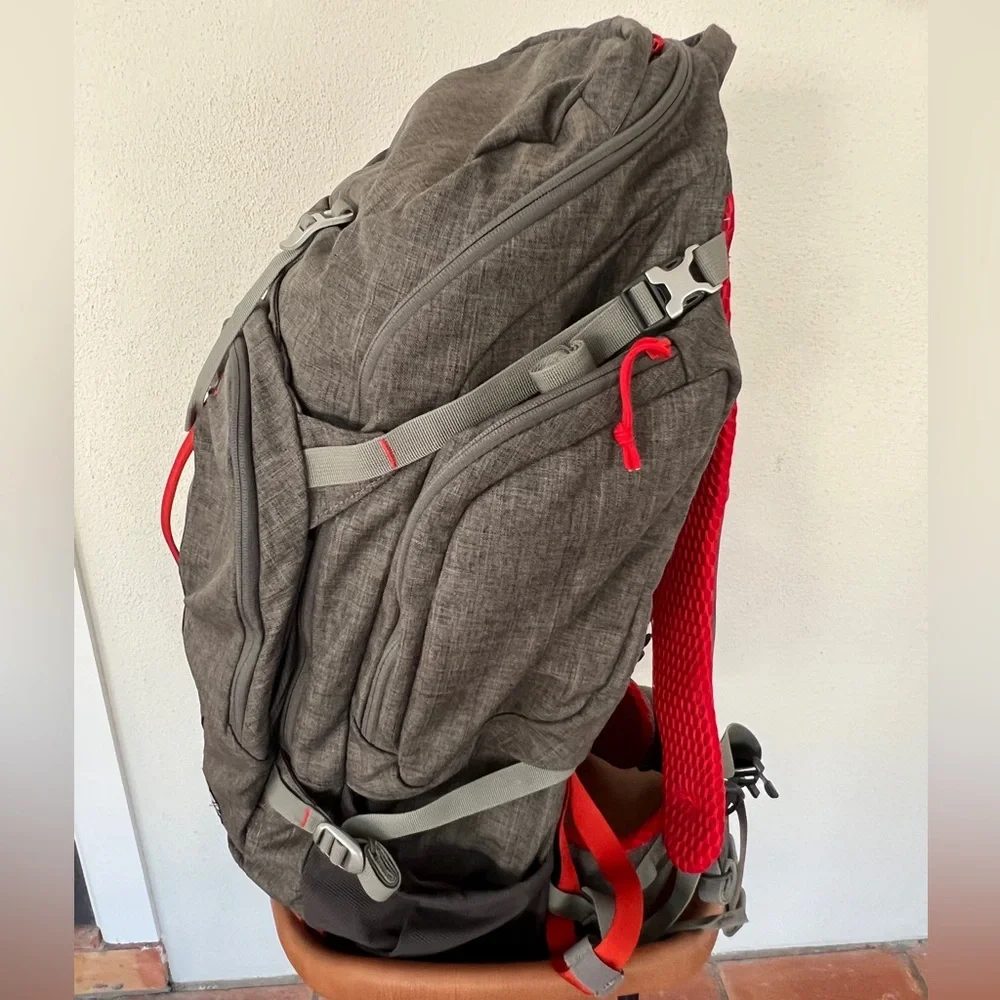 Kelty Redwing 50 Reserve Backpack - Gray and Red - Picture 5 of 13